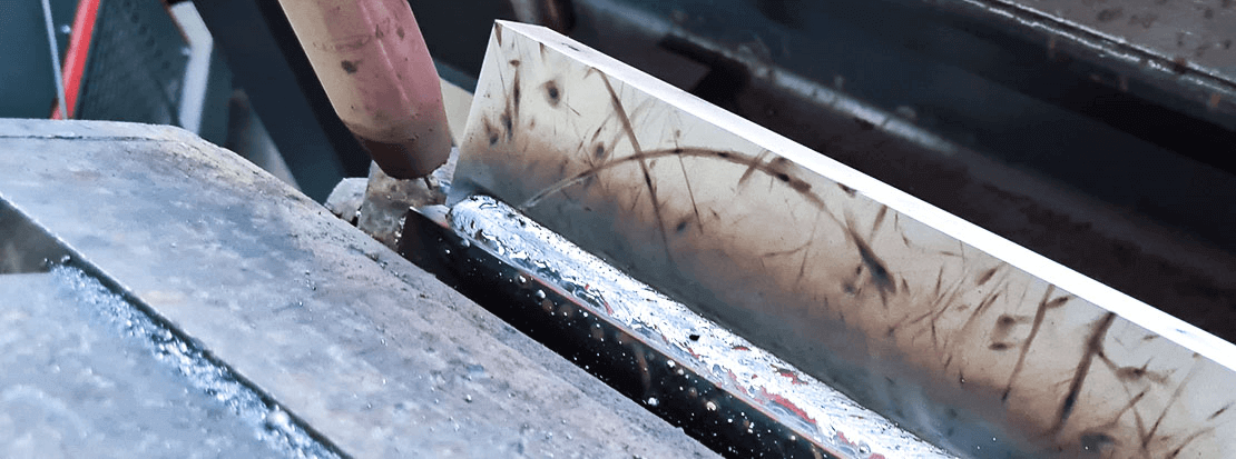 Untersuchung an Fertigungsbeschichtung (Schweißen von Shopprimer)